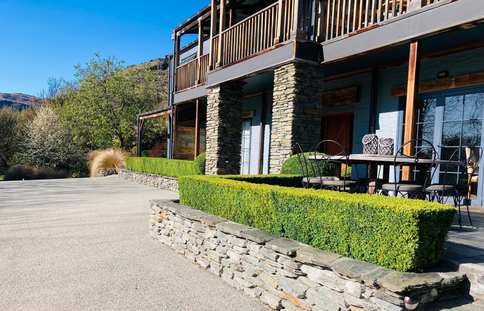 Moonlight Escape Lodge Queenstown Exterior photo